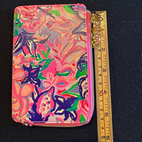 Lilly Pulitzer Floral Small Zippered Wallet - Picture 2 of 4